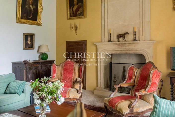 Image No.9-6 Bed House for sale