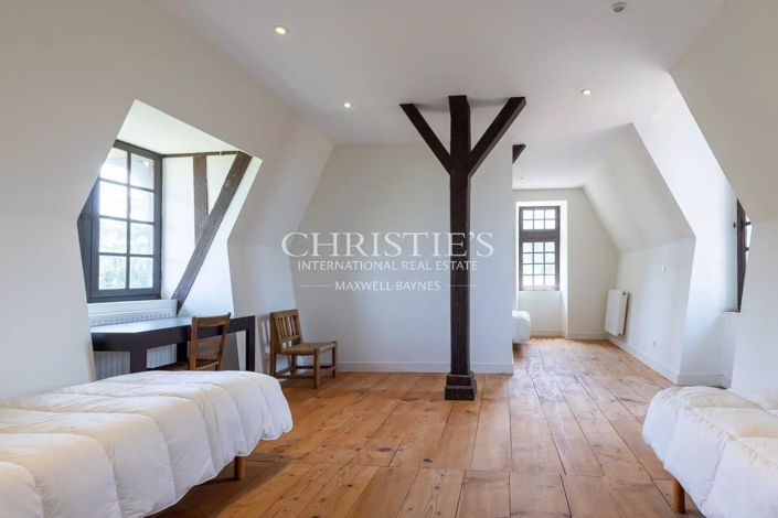 Image No.26-9 Bed House for sale