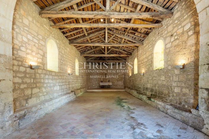 Image No.32-9 Bed House for sale