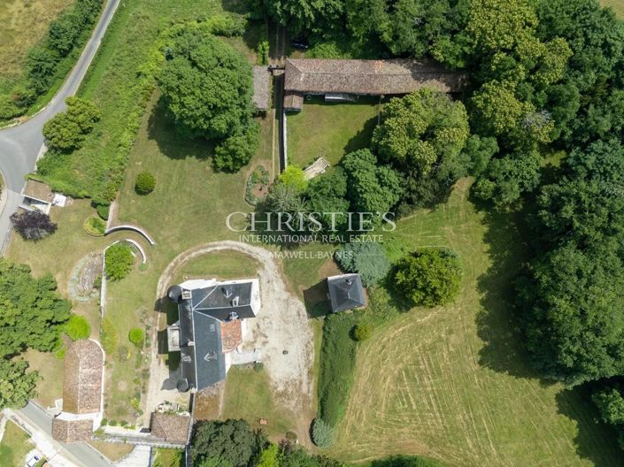 Image No.40-9 Bed House for sale