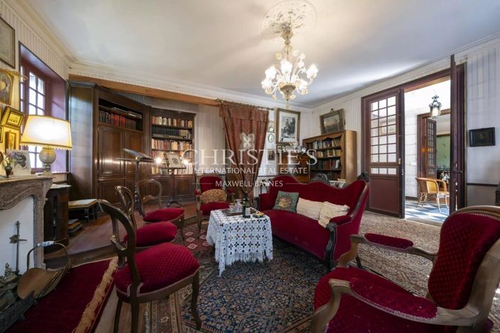 Image No.11-9 Bed House for sale