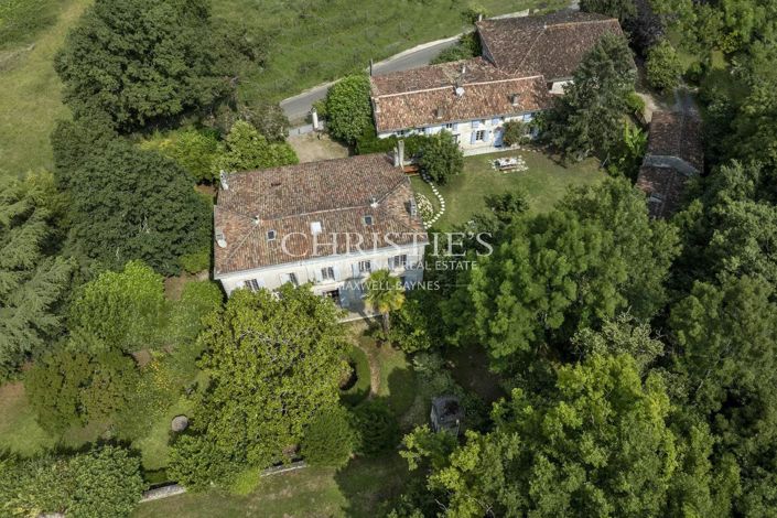 Image No.7-9 Bed House for sale