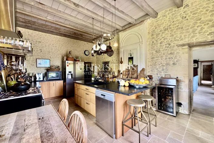 Image No.12-6 Bed House for sale