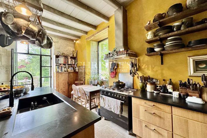 Image No.13-6 Bed House for sale