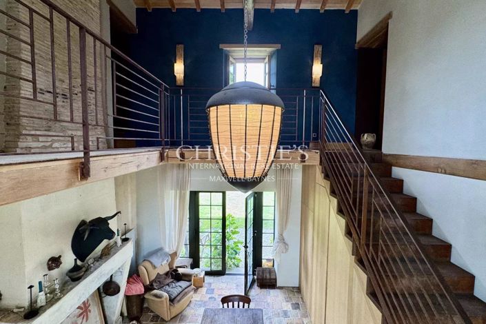 Image No.22-6 Bed House for sale