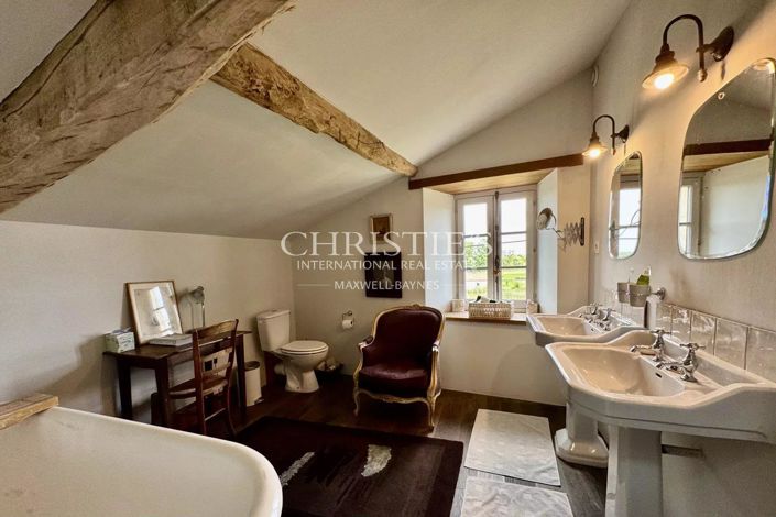 Image No.35-6 Bed House for sale