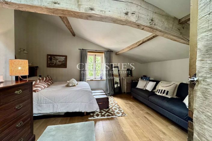 Image No.36-6 Bed House for sale