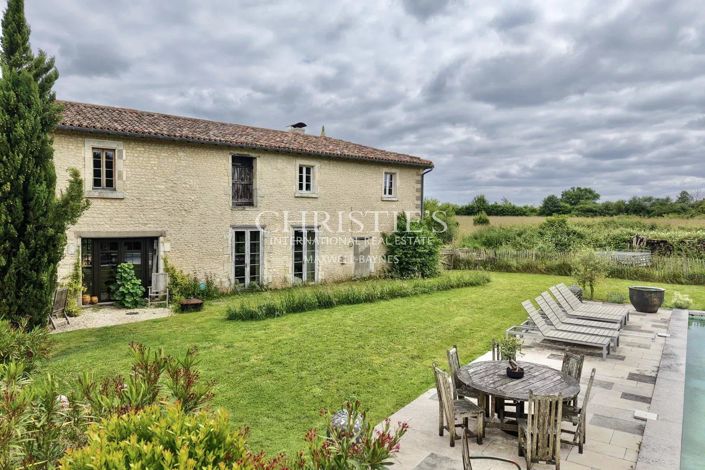 Image No.38-6 Bed House for sale