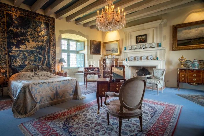 Image No.10-6 Bed House for sale