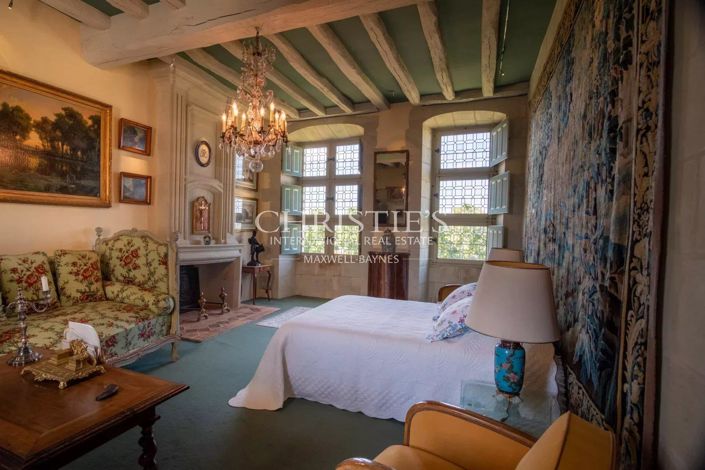 Image No.12-6 Bed House for sale