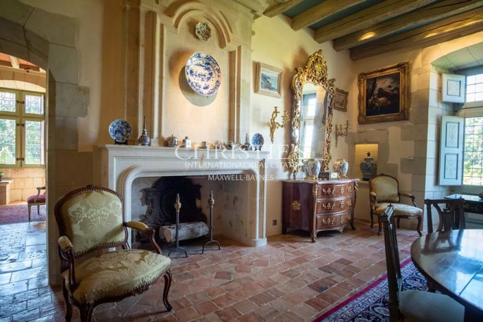 Image No.17-6 Bed House for sale