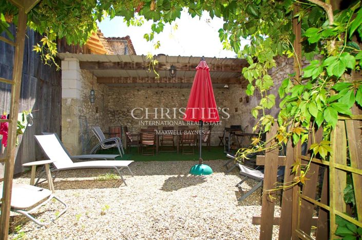 Image No.16-10 Bed House for sale