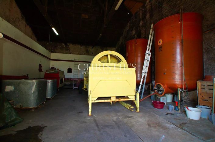 Image No.19-10 Bed House for sale