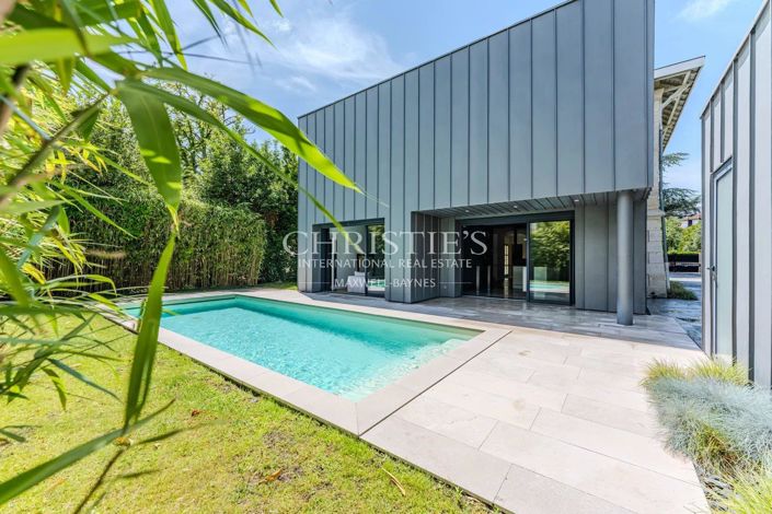 Image No.2-5 Bed House for sale