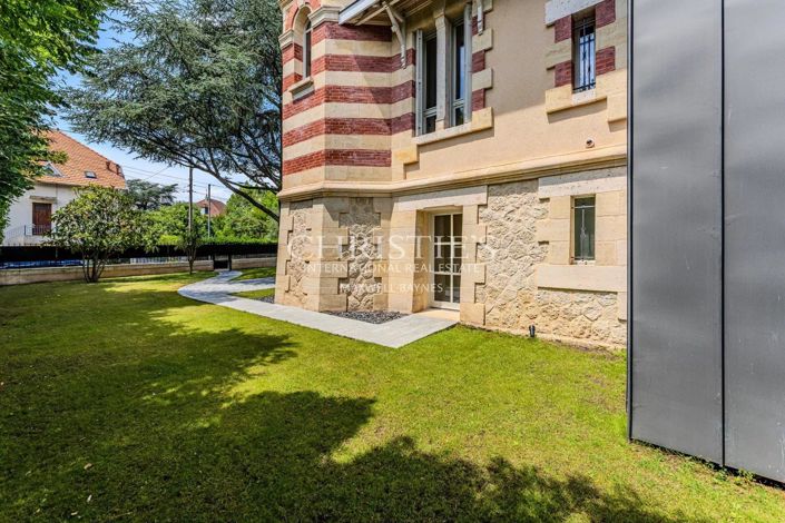 Image No.25-5 Bed House for sale