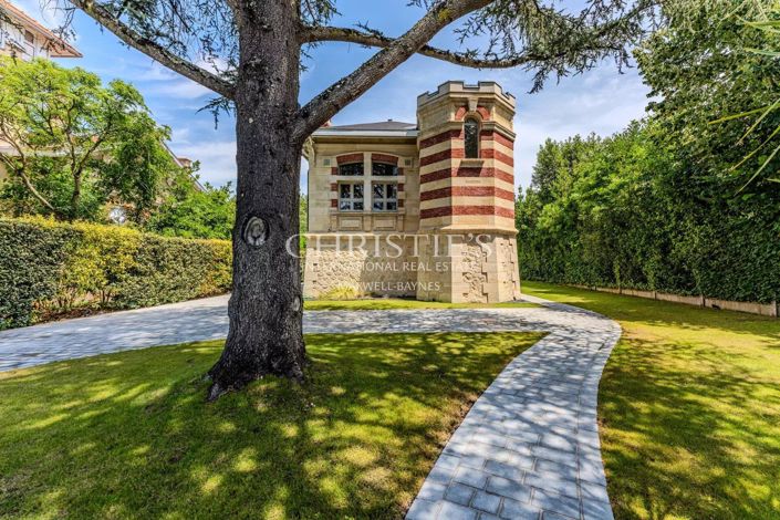 Image No.28-5 Bed House for sale