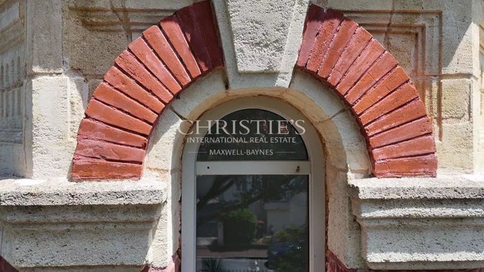 Image No.6-5 Bed House for sale