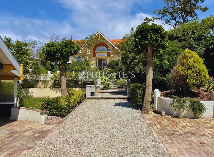 Image No.1-4 Bed House for sale