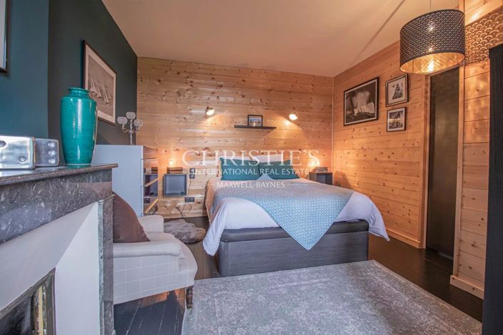 Image No.18-8 Bed House for sale