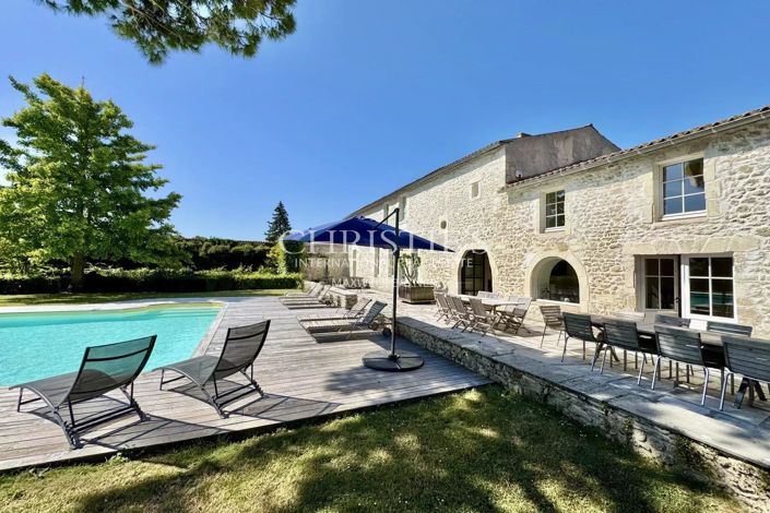 Image No.1-10 Bed House for sale