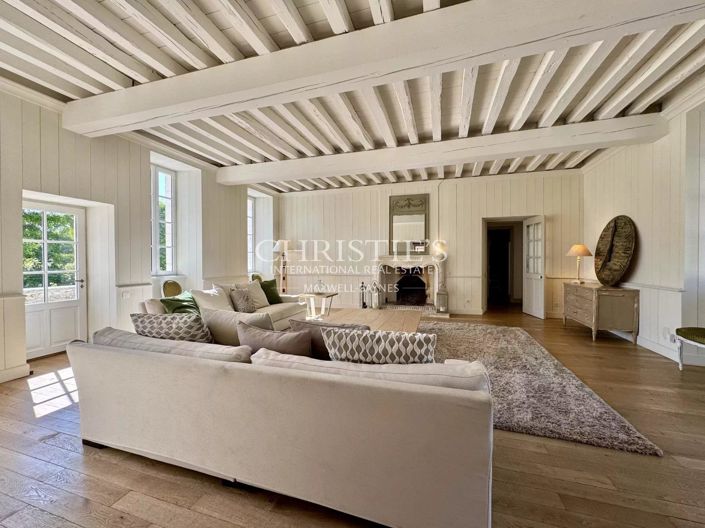 Image No.14-10 Bed House for sale