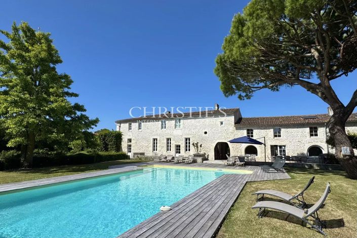 Image No.35-10 Bed House for sale