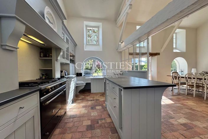 Image No.9-10 Bed House for sale