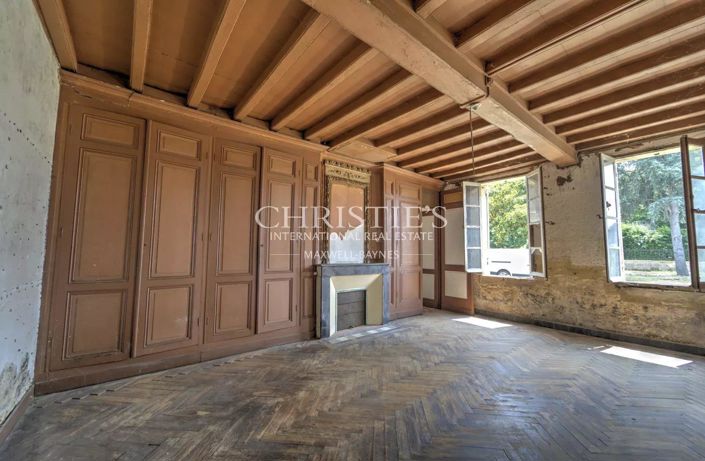 Image No.3-8 Bed House for sale