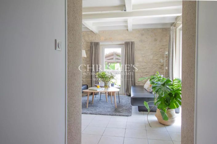 Image No.12-9 Bed House for sale