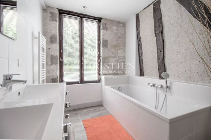 Image No.21-9 Bed House for sale