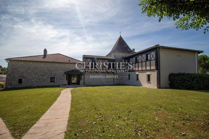 Image No.3-9 Bed House for sale