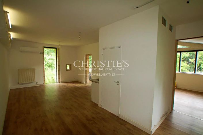 Image No.23-House for sale