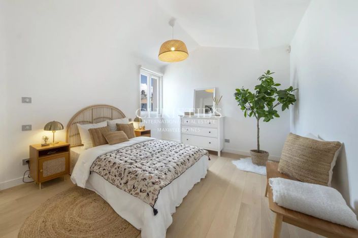 Image No.15-4 Bed Apartment for sale