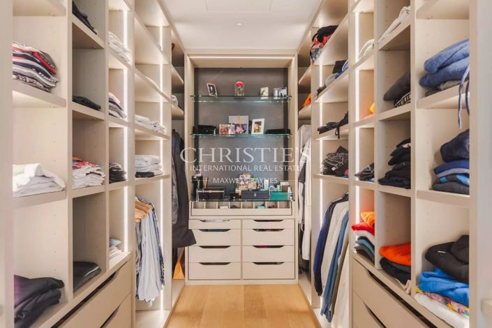 Image No.19-4 Bed House for sale