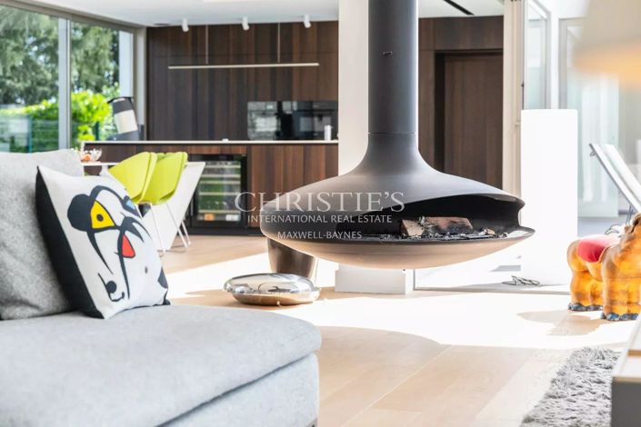 Image No.6-4 Bed House for sale