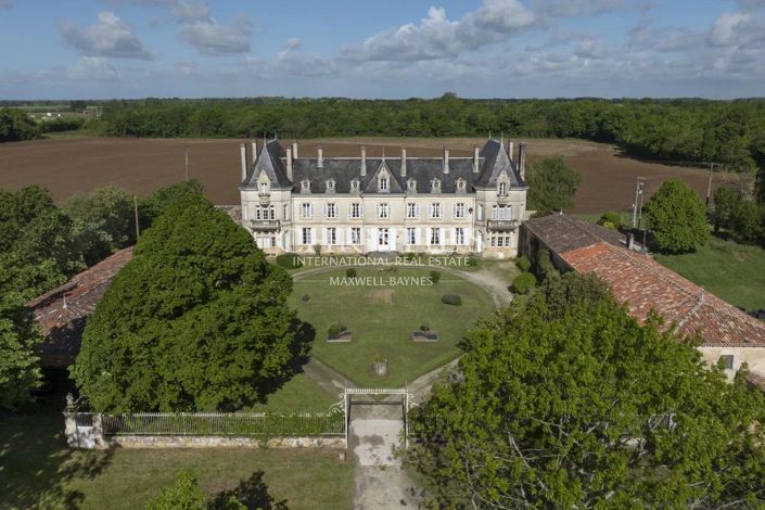 Image No.42-14 Bed House for sale