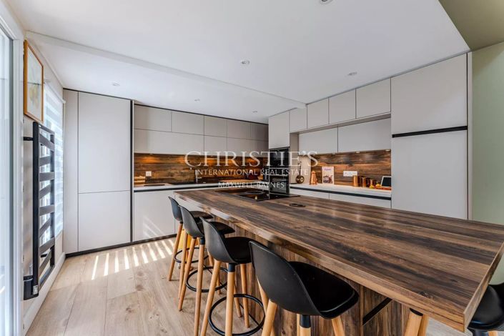 Image No.10-4 Bed House for sale