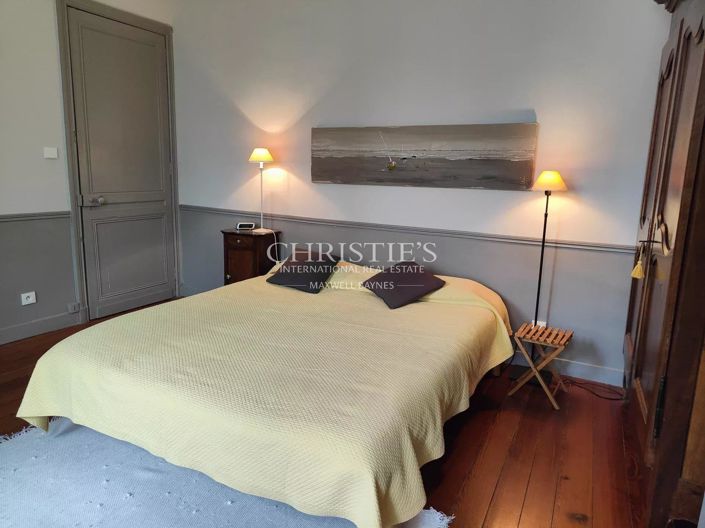 Image No.14-4 Bed House for sale