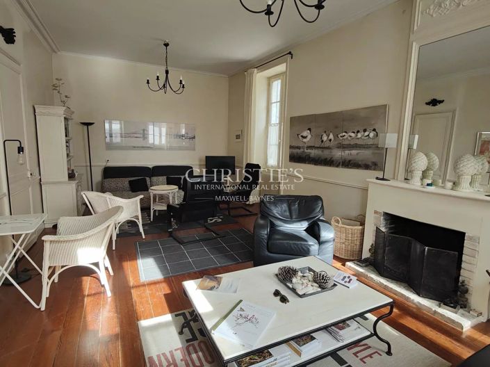 Image No.3-4 Bed House for sale