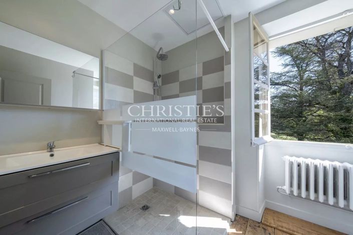 Image No.22-6 Bed House for sale