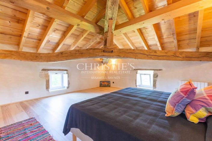 Image No.18-10 Bed House for sale