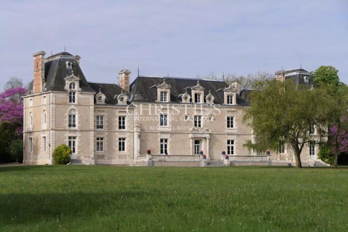 Image No.1-10 Bed House for sale