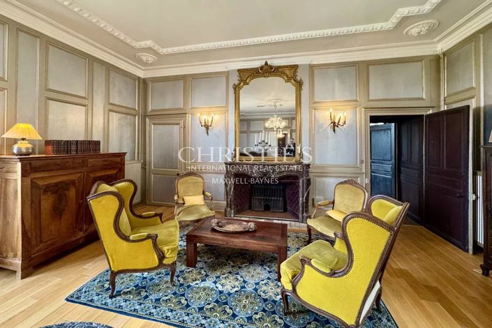 Image No.12-10 Bed House for sale