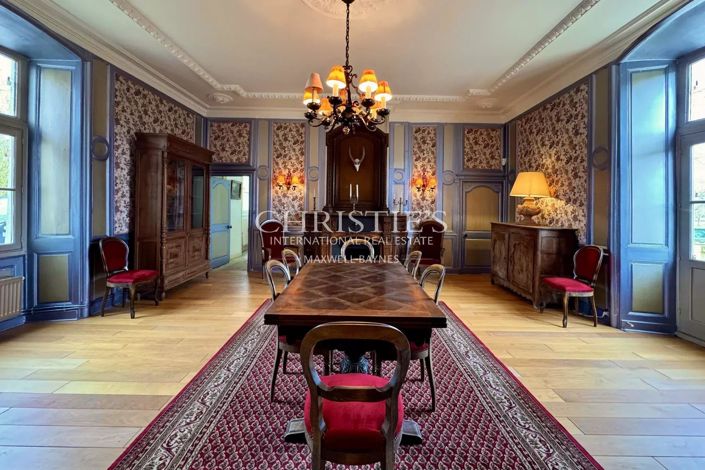 Image No.16-10 Bed House for sale