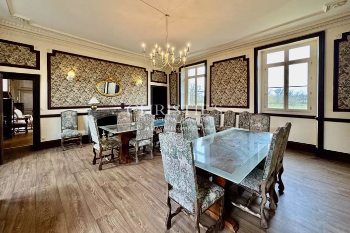 Image No.19-10 Bed House for sale