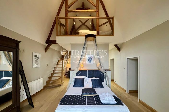 Image No.27-10 Bed House for sale