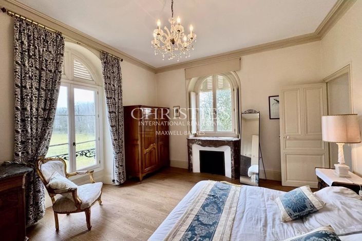 Image No.29-10 Bed House for sale