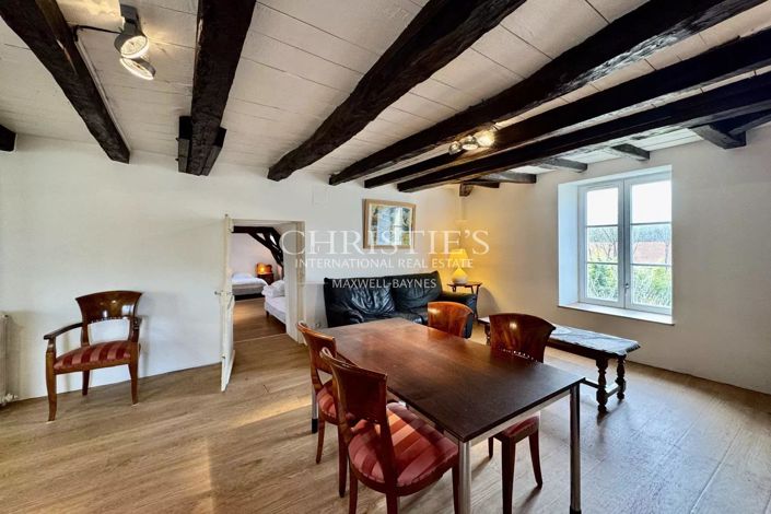 Image No.47-10 Bed House for sale