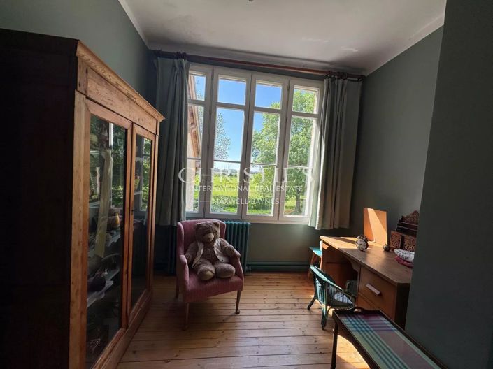 Image No.22-4 Bed House for sale