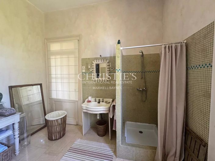 Image No.23-4 Bed House for sale